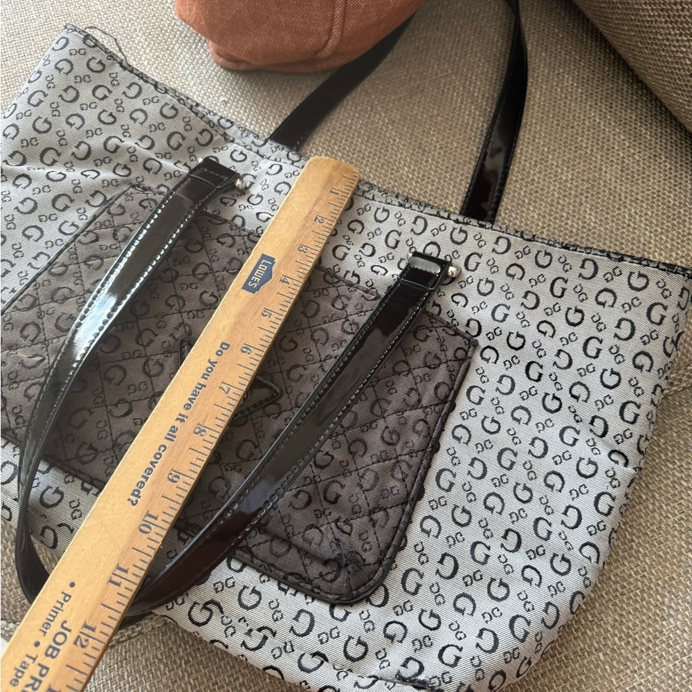 Guess Handbag - Picture 6 of 7